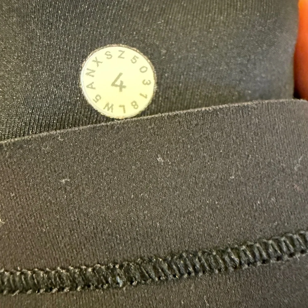 Lululemon Black Workout Leggings Yoga‎ Running Athletic Pants Size 4